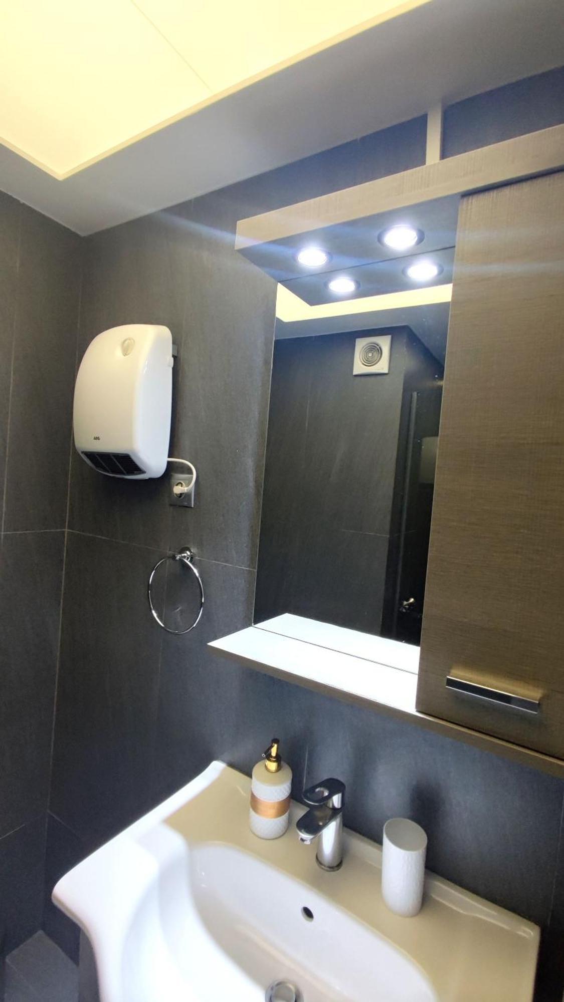 Ermou Downtown Suites By Athens Urban Retreat מראה חיצוני תמונה