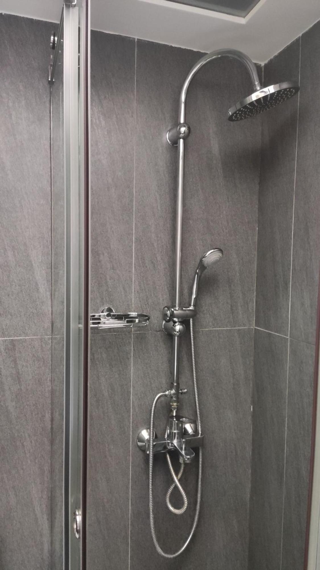 Ermou Downtown Suites By Athens Urban Retreat מראה חיצוני תמונה
