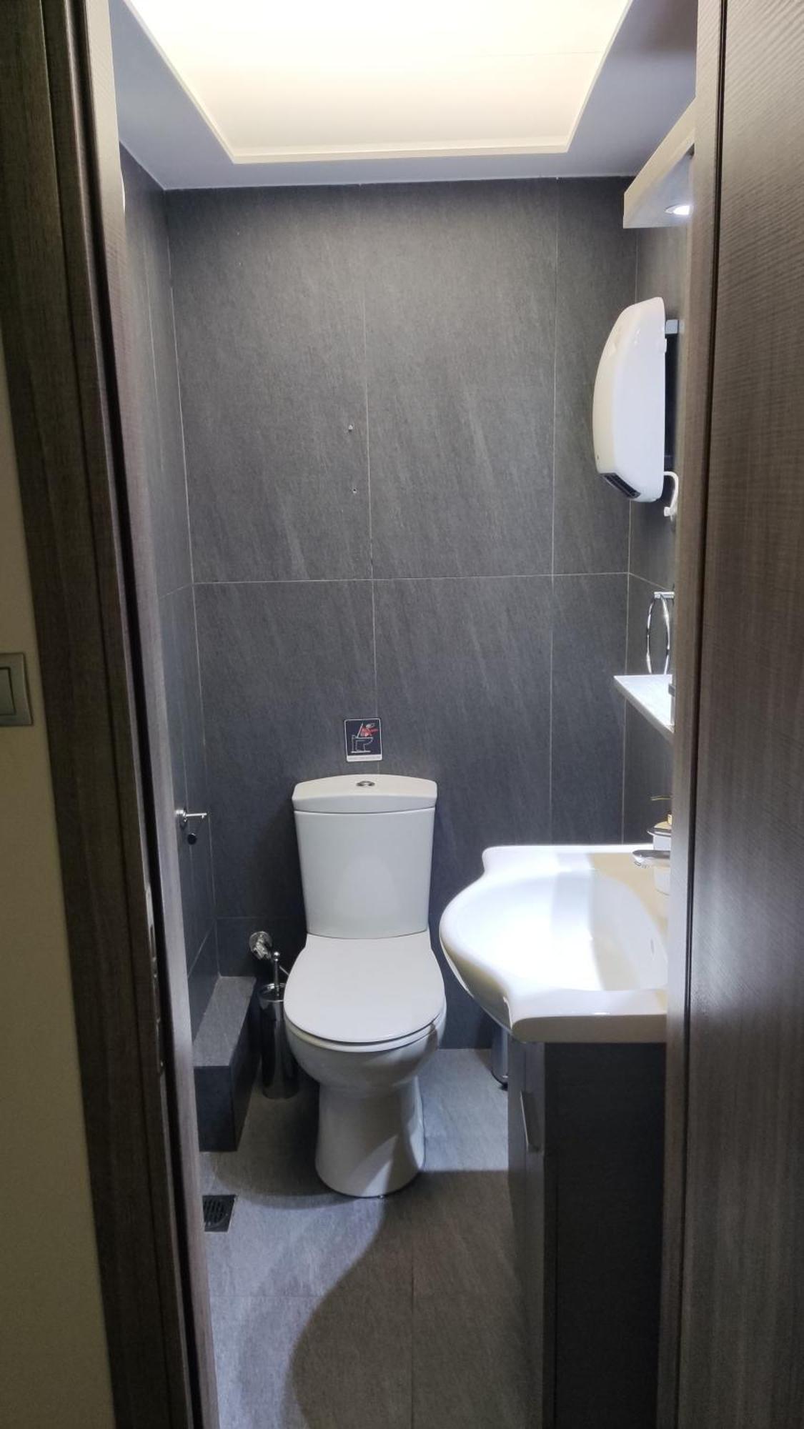 Ermou Downtown Suites By Athens Urban Retreat מראה חיצוני תמונה